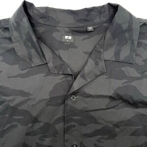 Uniqlo Men's Short Sleeve Black Camo Button Up Large Modal Blend Hawaiian Style